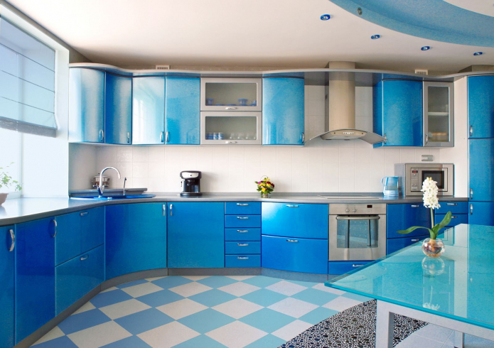 бело-голубой линолеум в кухне