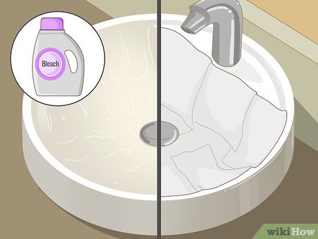 Изображение с названием Clean and Shine a Porcelain Sink Step 3