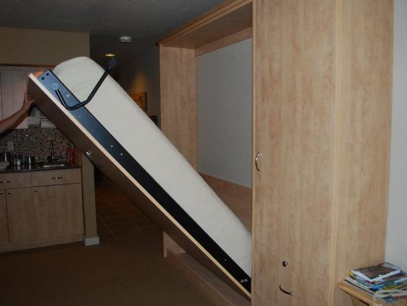 Подъёмная шкаф кровать
