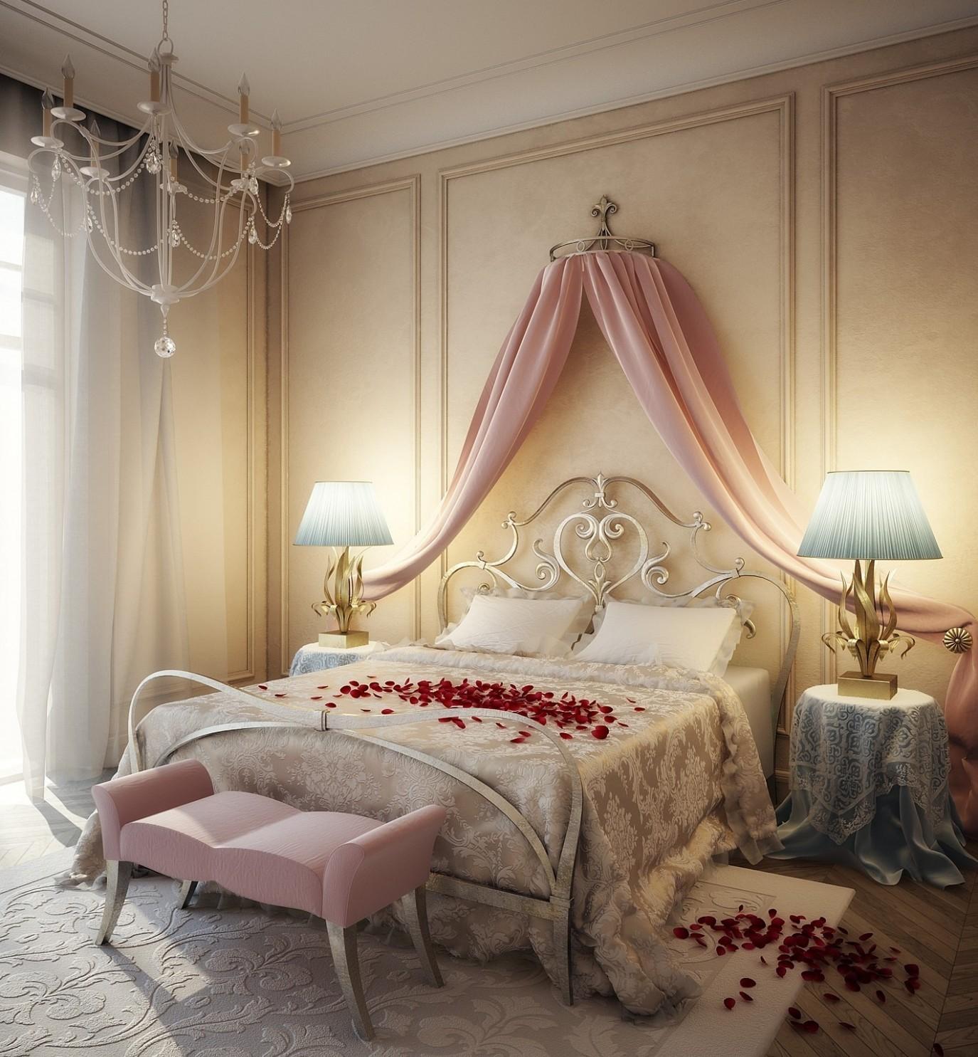 Розовый балдахин в спальне молодоженов