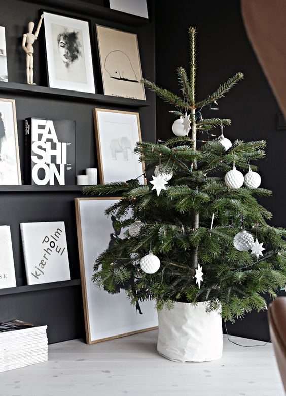 15-a-small-nordic-christmas-tree-with-ball-and-star-shaped-ornaments-clear-and-white-ones-7421325